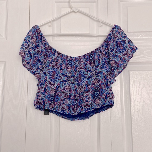 NWT Speechless off shoulder crop top - Picture 3 of 8